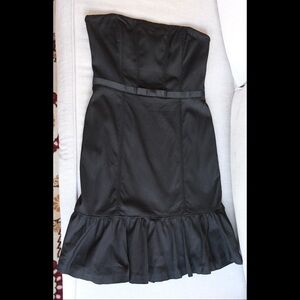 Elegant Black Strapless Dress